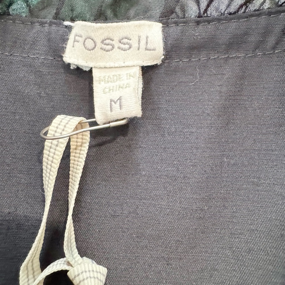 Chic Fossil Ruffled V-Neck Dress - Picture 11 of 11